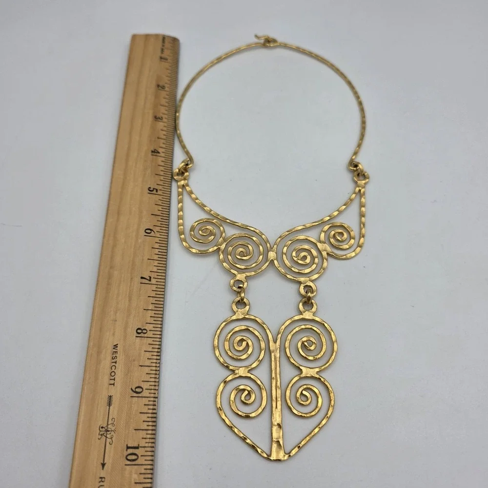 VTG 1970s Hammered Gold Tone Spiral Bib Collar Plate Necklace Runway Couture